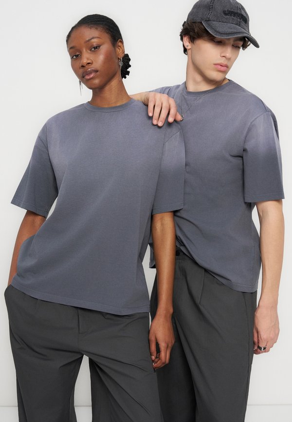 YOURTURN by Zalando HEAVYWEIGHT REGULAR FIT