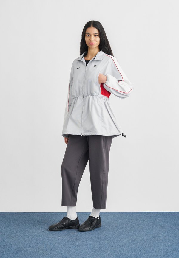 Nike Sportswear W NSW JKT WVN SHOX