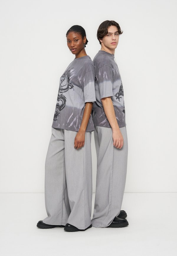 YOURTURN by Zalando UNISEX OVERSIZED FIT
