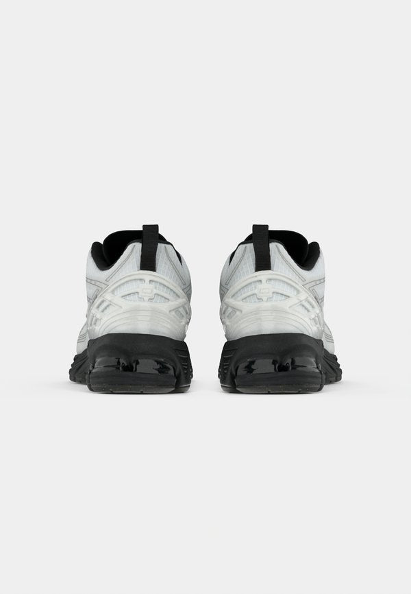 New Balance U1906 UNISEX