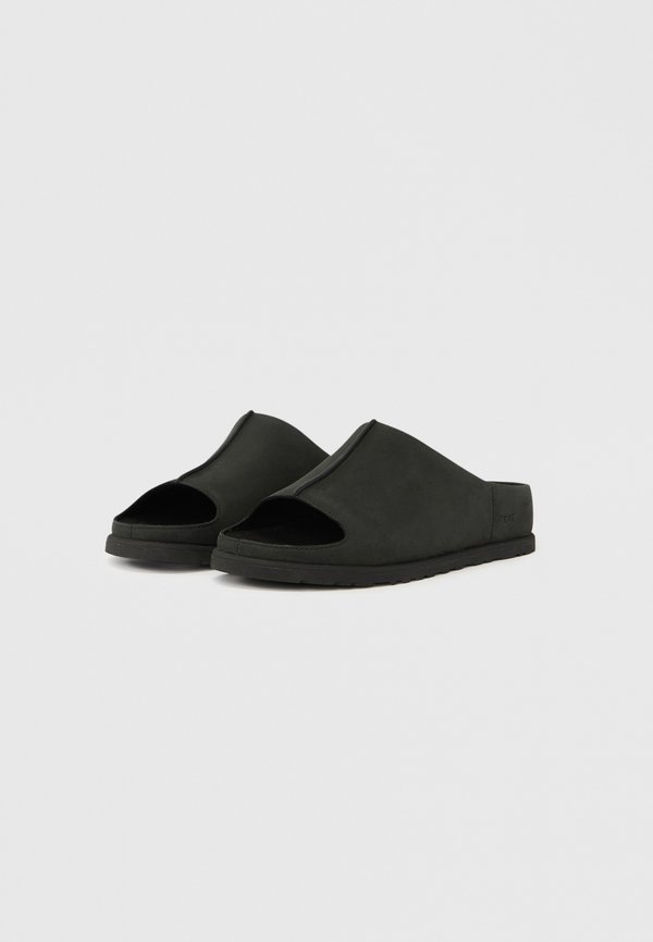 UGG OTZO