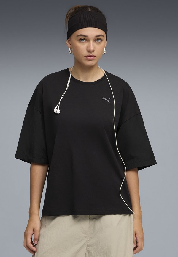 Puma HER OVERSIZED - Basic T-shirt - black