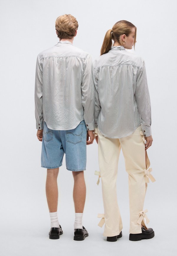 Sister Jane ARTHUR STRIPE BOW SHIRT UNISEX