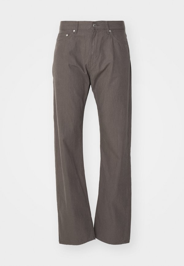 Weekday SPACE RELAXED STRAIGHT