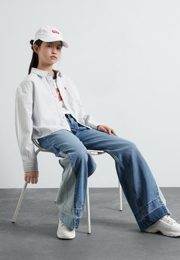 Levi's® MEET AND GREET