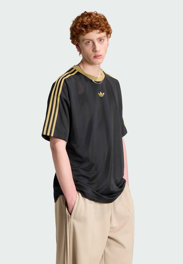 adidas Originals JACQUARD JERSEY - Print T-shirt - black   dark football gold