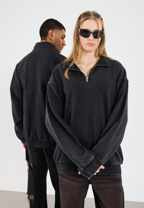 YOURTURN by Zalando RELAXED FIT QUARTER-ZIP SWEATSHIRT