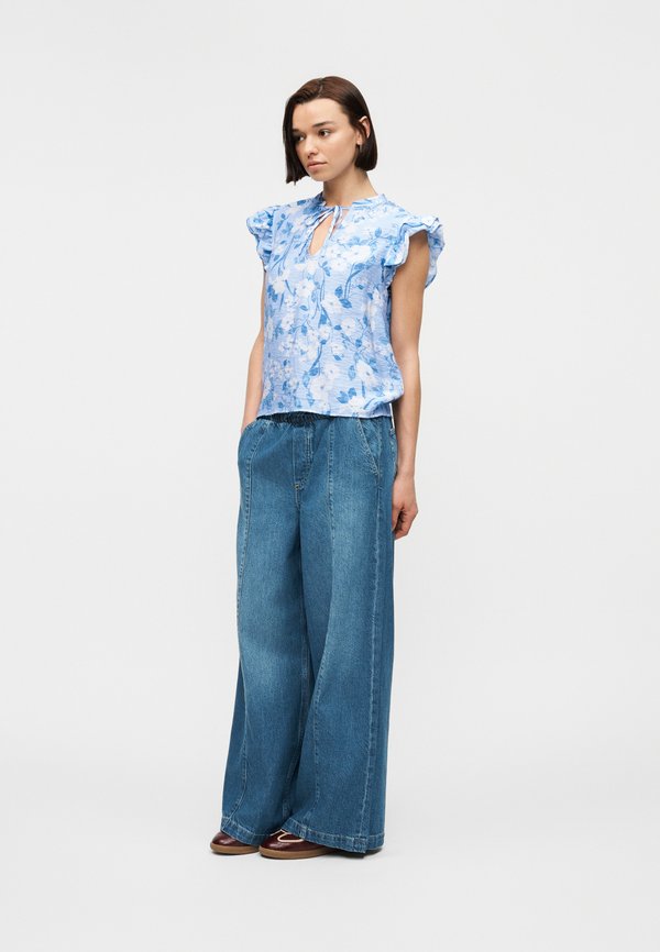 Vero Moda VMNELLIE CELIA FRILL