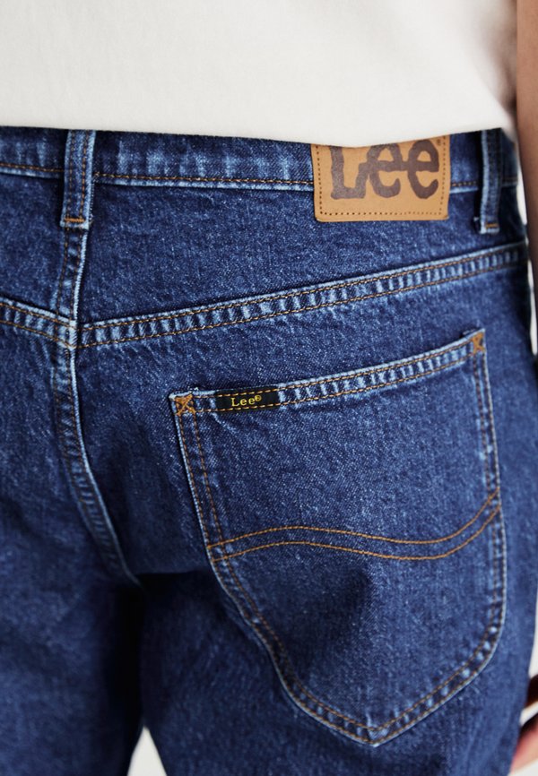 Lee OSCAR