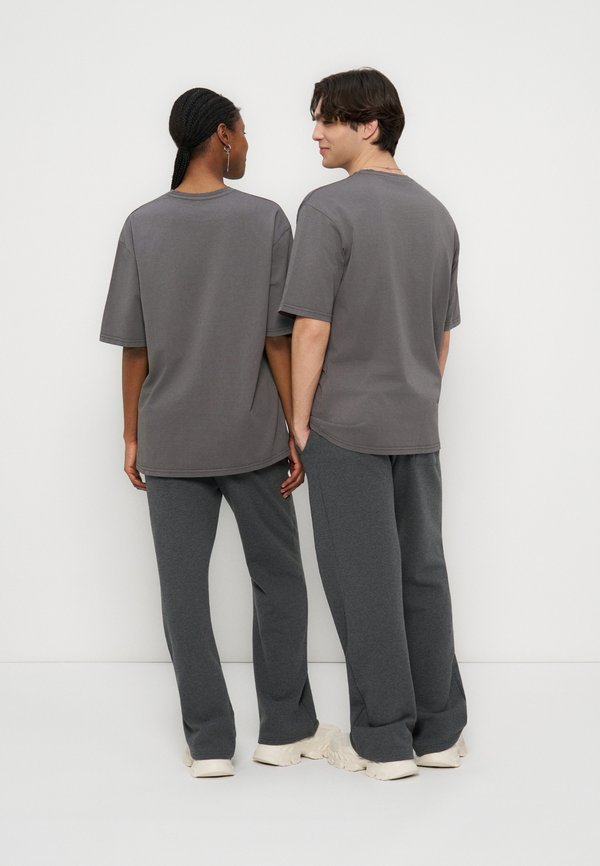YOURTURN by Zalando HEAVYWEIGHT OVERSIZED FIT