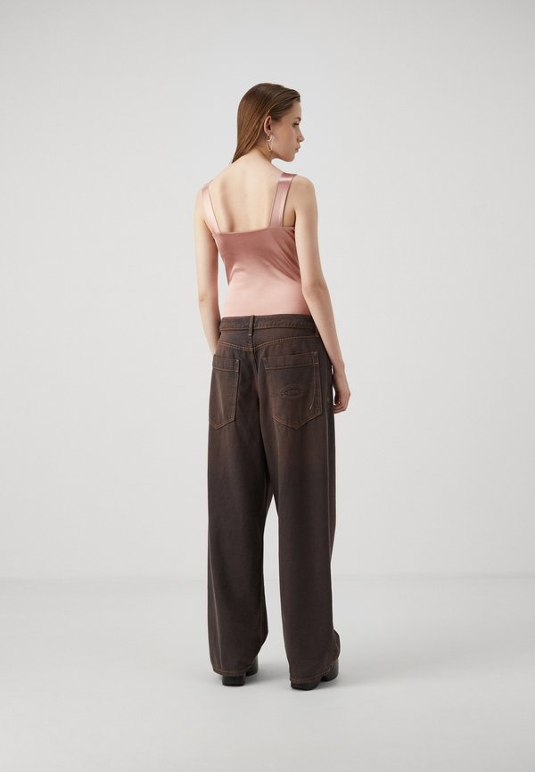 WAL G. V NECK BODYSUIT