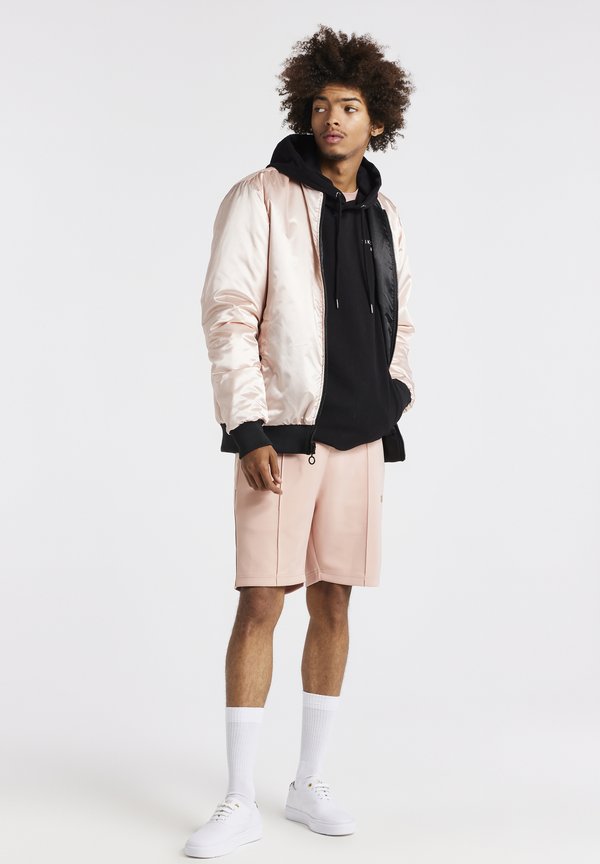 SIKSILK