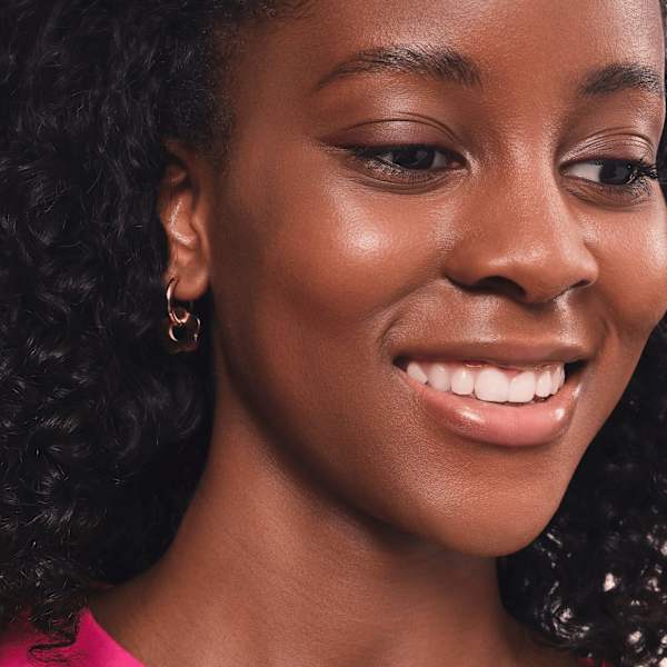 Eyeliner Satin Blend Gel 05 Rich Burgundy essence