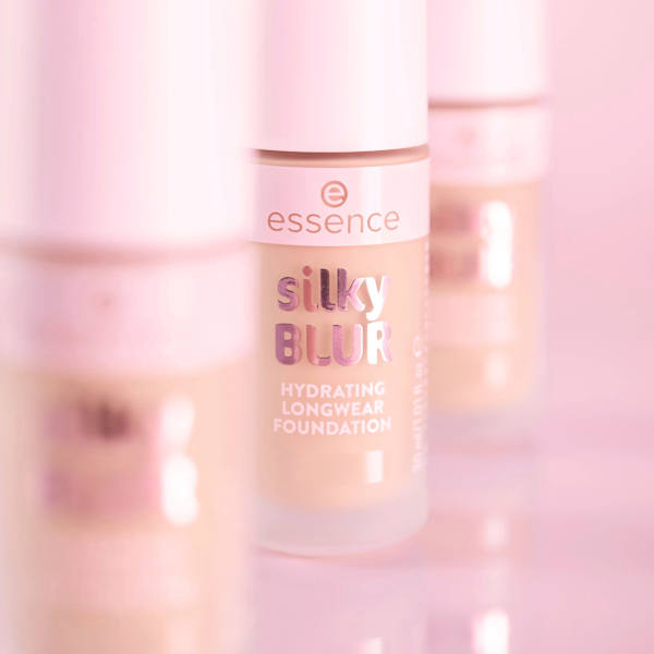 Foundation Silky Blur Hydrating Longwear 170 essence