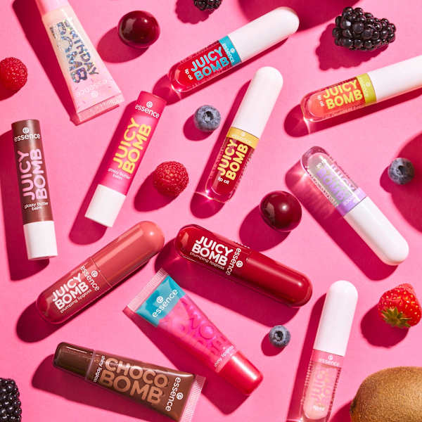 Lippenbalsam Juicy Bomb Glossy 05 Choco Lot To Handle essence
