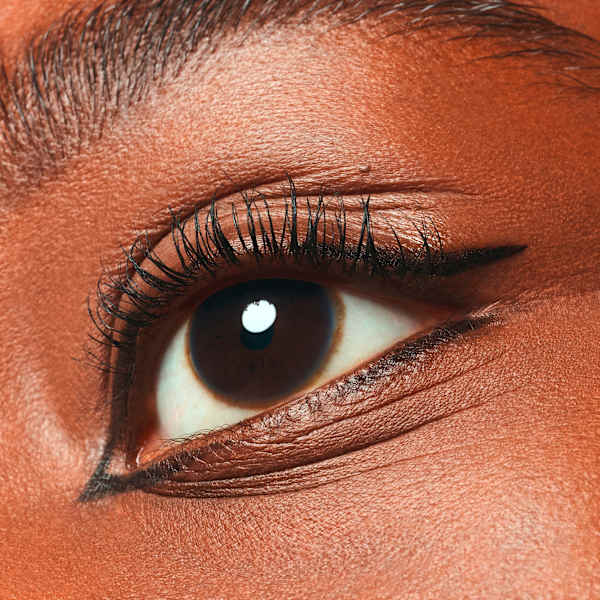 Mascara Lash Without Limits Extreme Lengthening & Volume 03 Black Waterproof essence