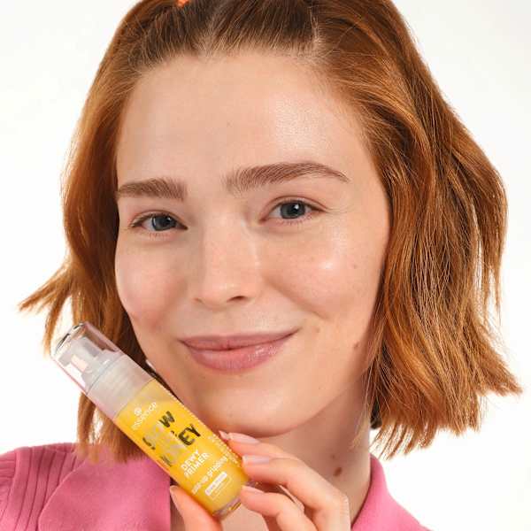 Primer Glow Like Honey Dewy essence