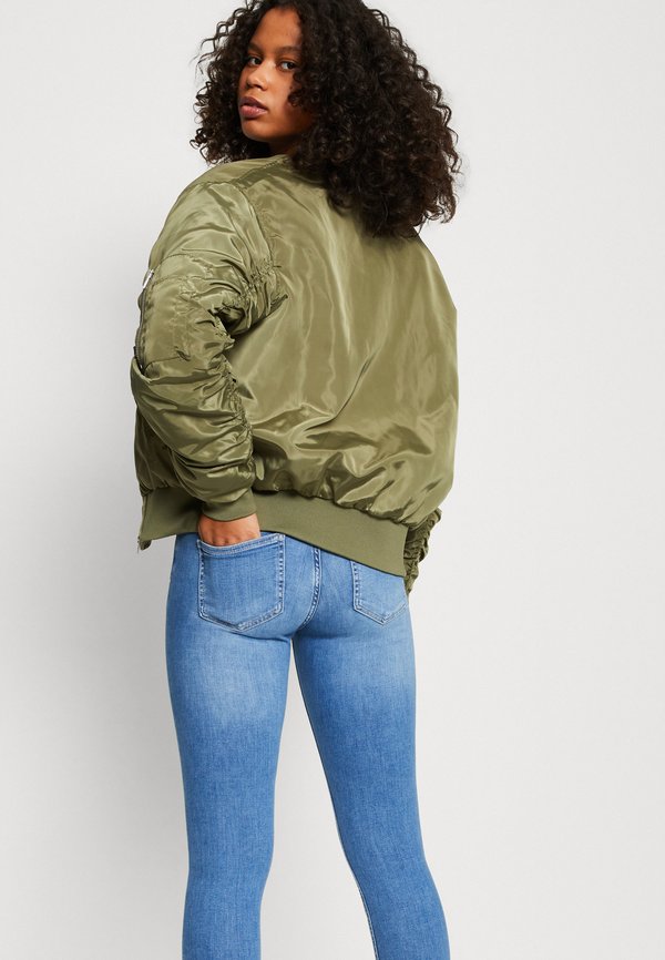 ONLY ONLBLUSH MID SLIT