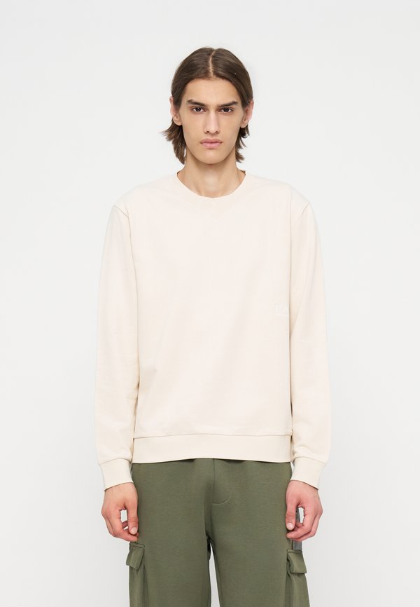 EA7 Emporio Armani