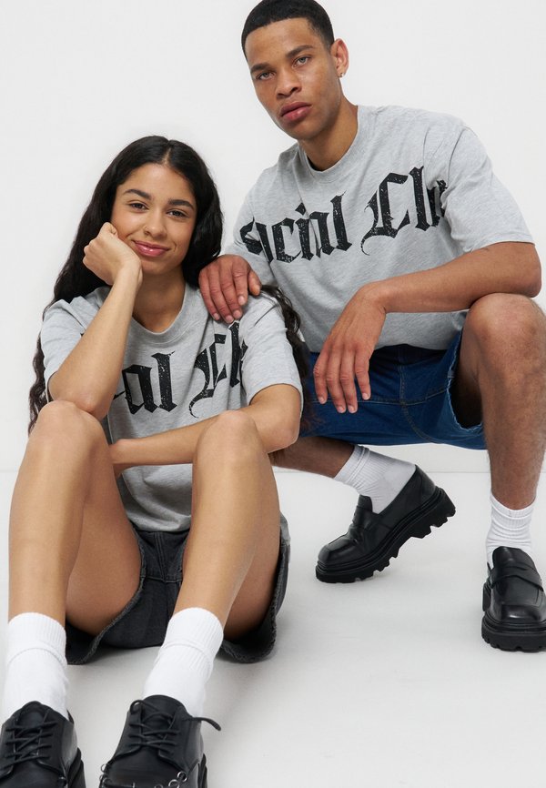 YOURTURN by Zalando UNISEX OVERSIZED FIT
