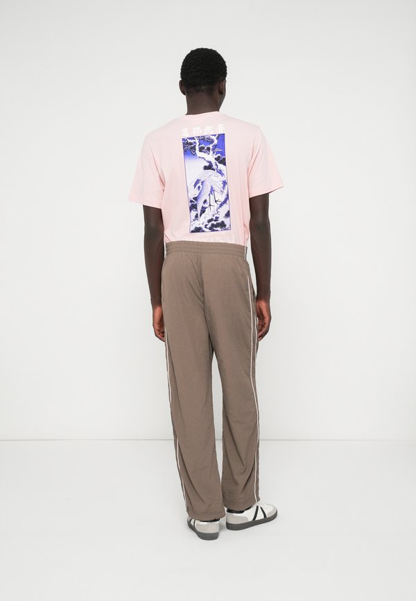 Hollister Co. BAGGY TRACK