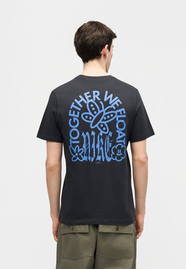 Nike Sportswear TEE WE FLOAT