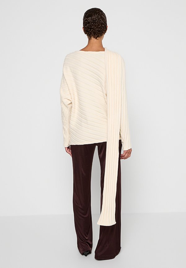 Claudie Pierlot TASNAM