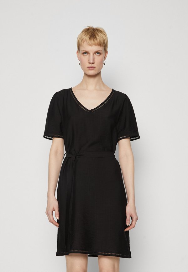 ONLY Tall ONLCELINE PAULA V NECK DRESS