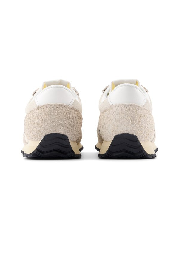 New Balance U471