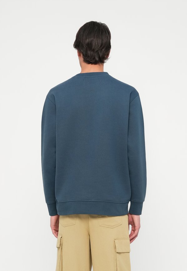Selected SLHARON PANAM CREW NECK