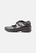 Nike Sportswear AIR RIFT SE - Ankle strap ballet pumps - brown/metallic gold-coloured