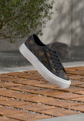 Guess JELEXA10 - Trainers - brown