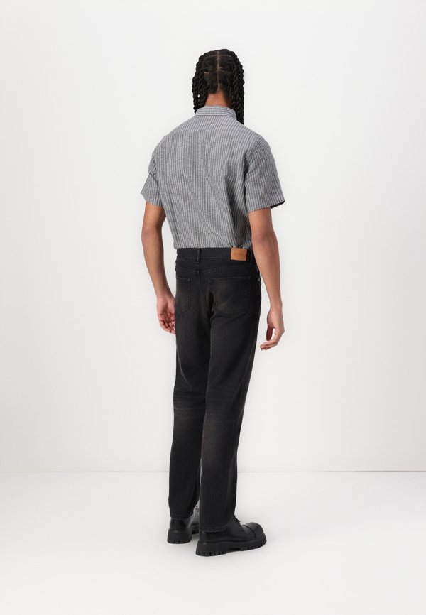 Weekday KLEAN REGULAR