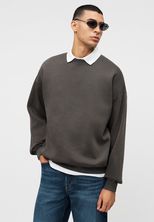 Abercrombie & Fitch ESSENTIAL CREW QUIET SHADE