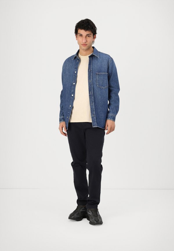 Lyle & Scott