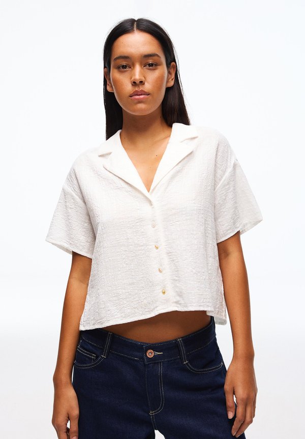 Bershka RUSTIC - Button-down blouse - white