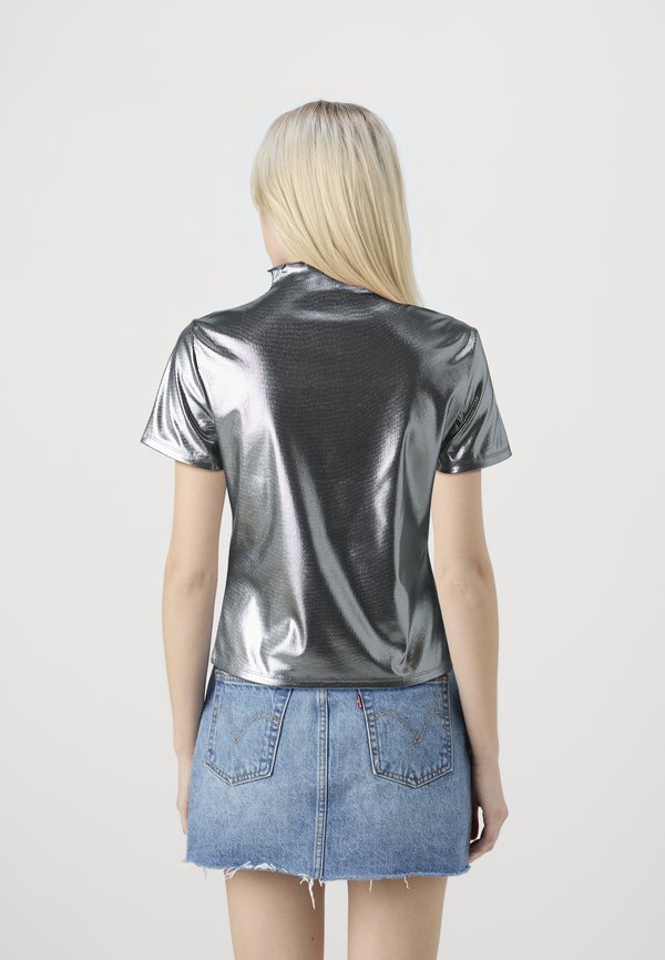 ONLY ONLMELIA MOCKNECK