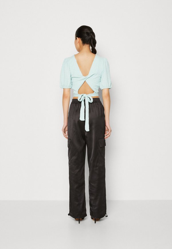 Gina Tricot SAGE