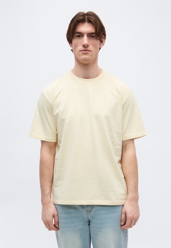 Lindbergh O-NECK TEE OVERSIZE S/S