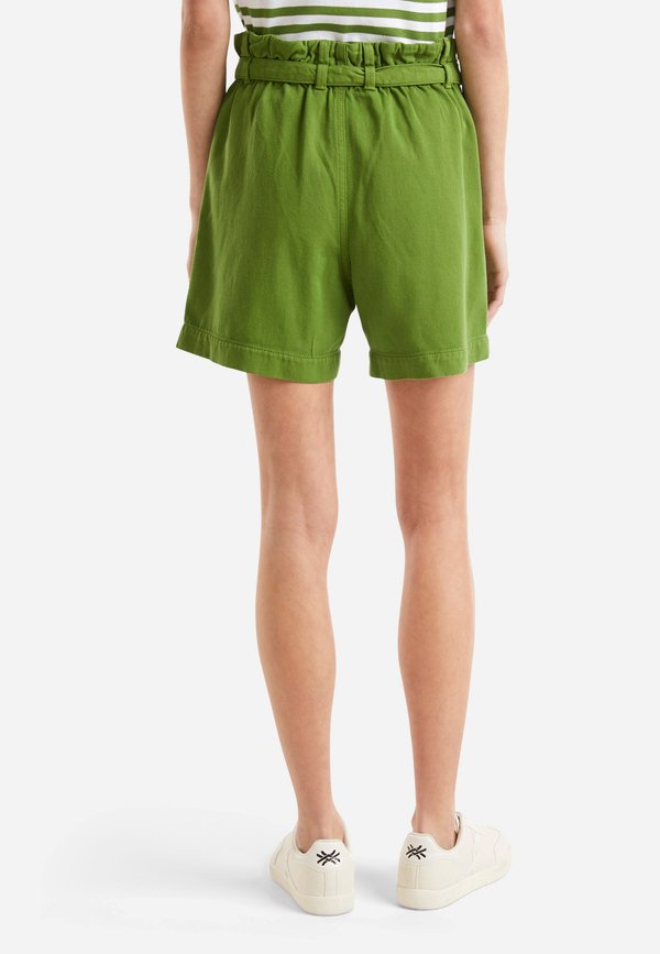 United Colors of Benetton BERMUDAS WITH WIDE LEG