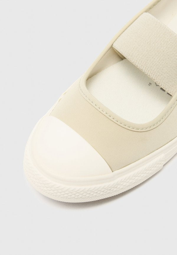Converse CHUCK TAYLOR ALL STAR DAINTY