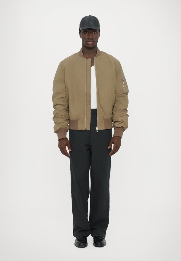 032c WORKSHOP JACKET UNISEX